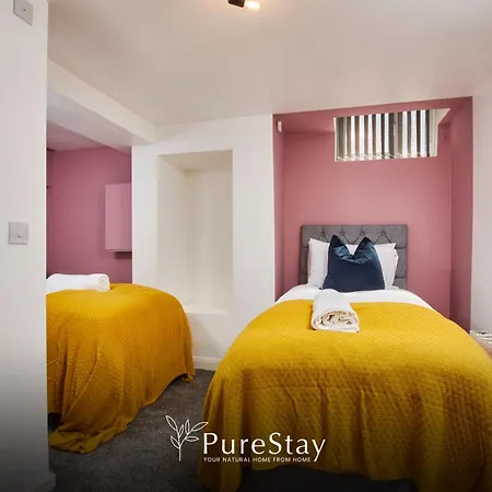 Perfect Contractor House In With 6 Beds By Purestay - 7 Nights Min! بيت للعطل ليدز