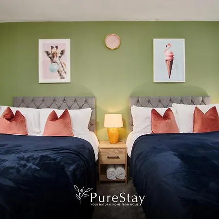 Perfect Contractor House In With 6 Beds By Purestay - 7 Nights Min! بيت للعطل *