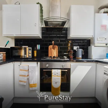 Perfect Contractor House In With 6 Beds By Purestay - 7 Nights Min! *