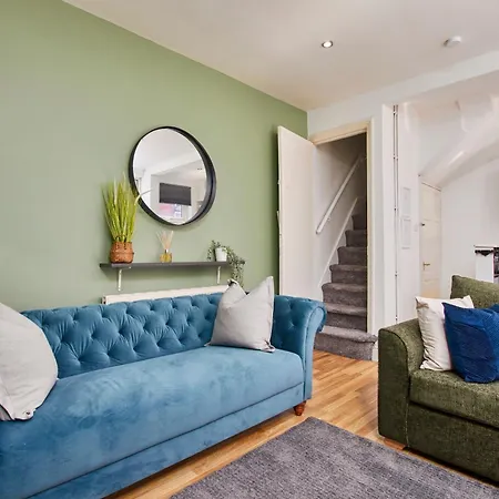 Perfect Contractor House In With 6 Beds By Purestay - 7 Nights Min! ليدز